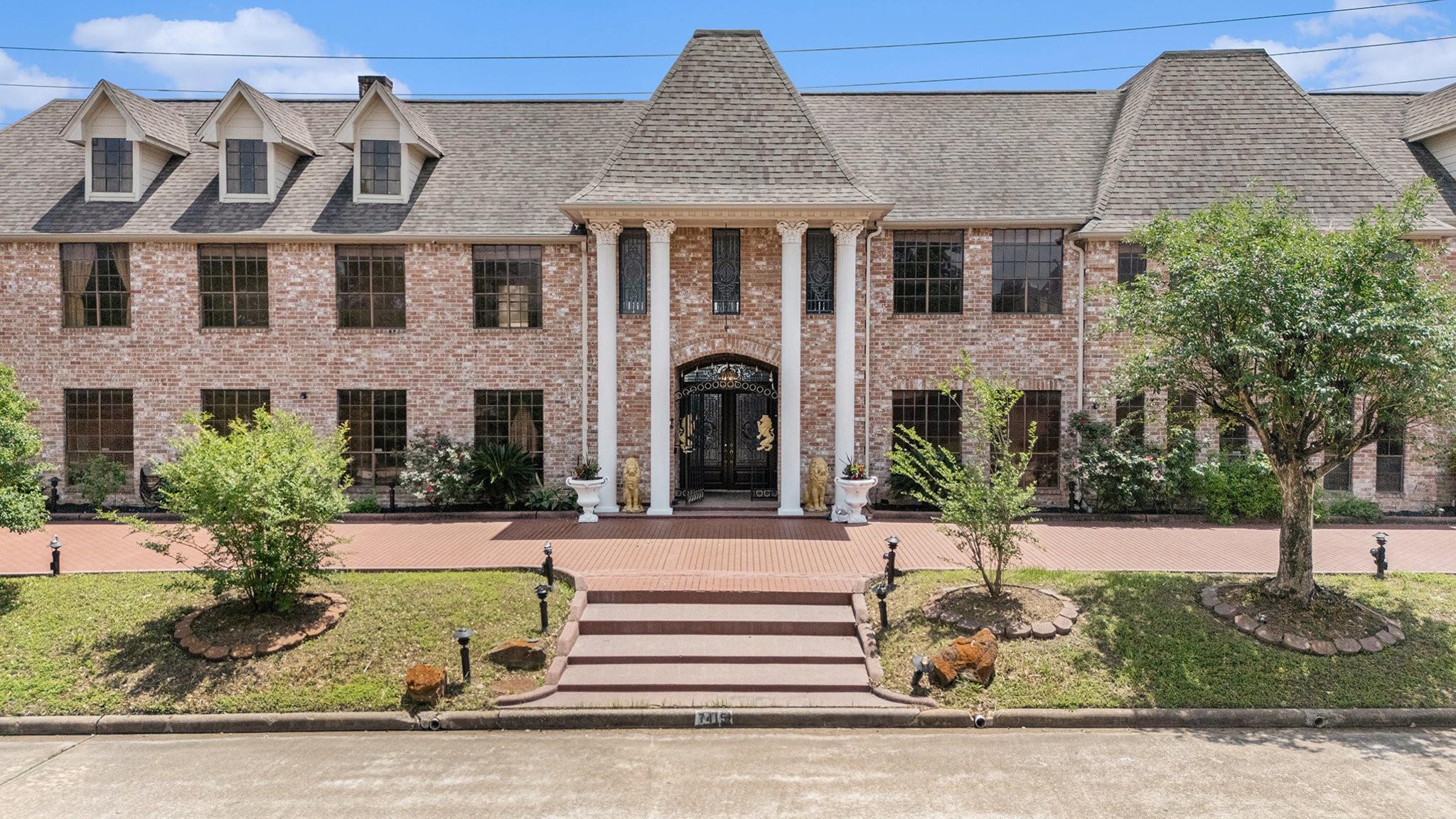 Property Photo:  7415 Naremore Drive  TX 77379 