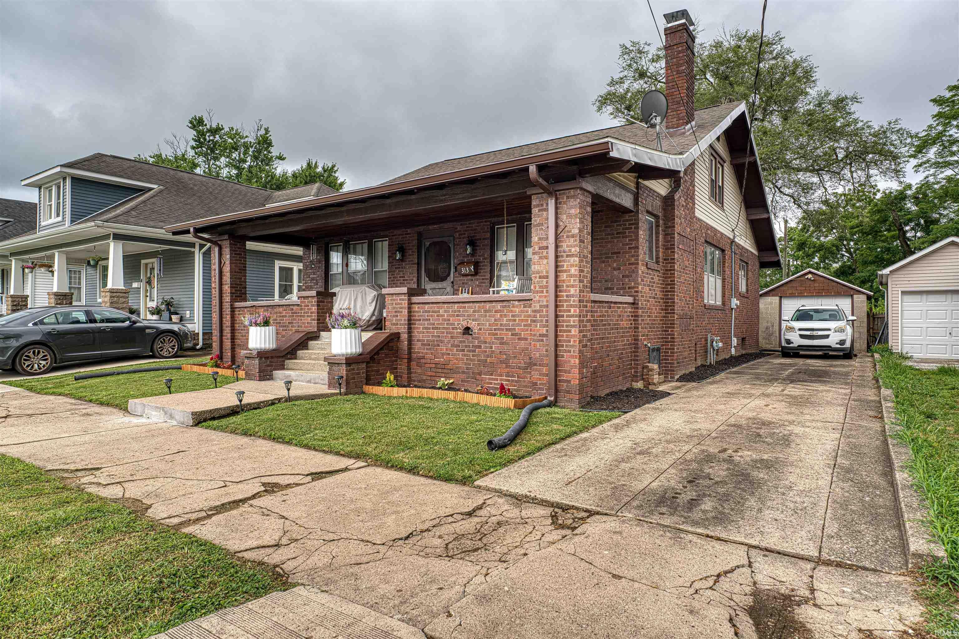 Property Photo: 313 S Race Street IN 47670