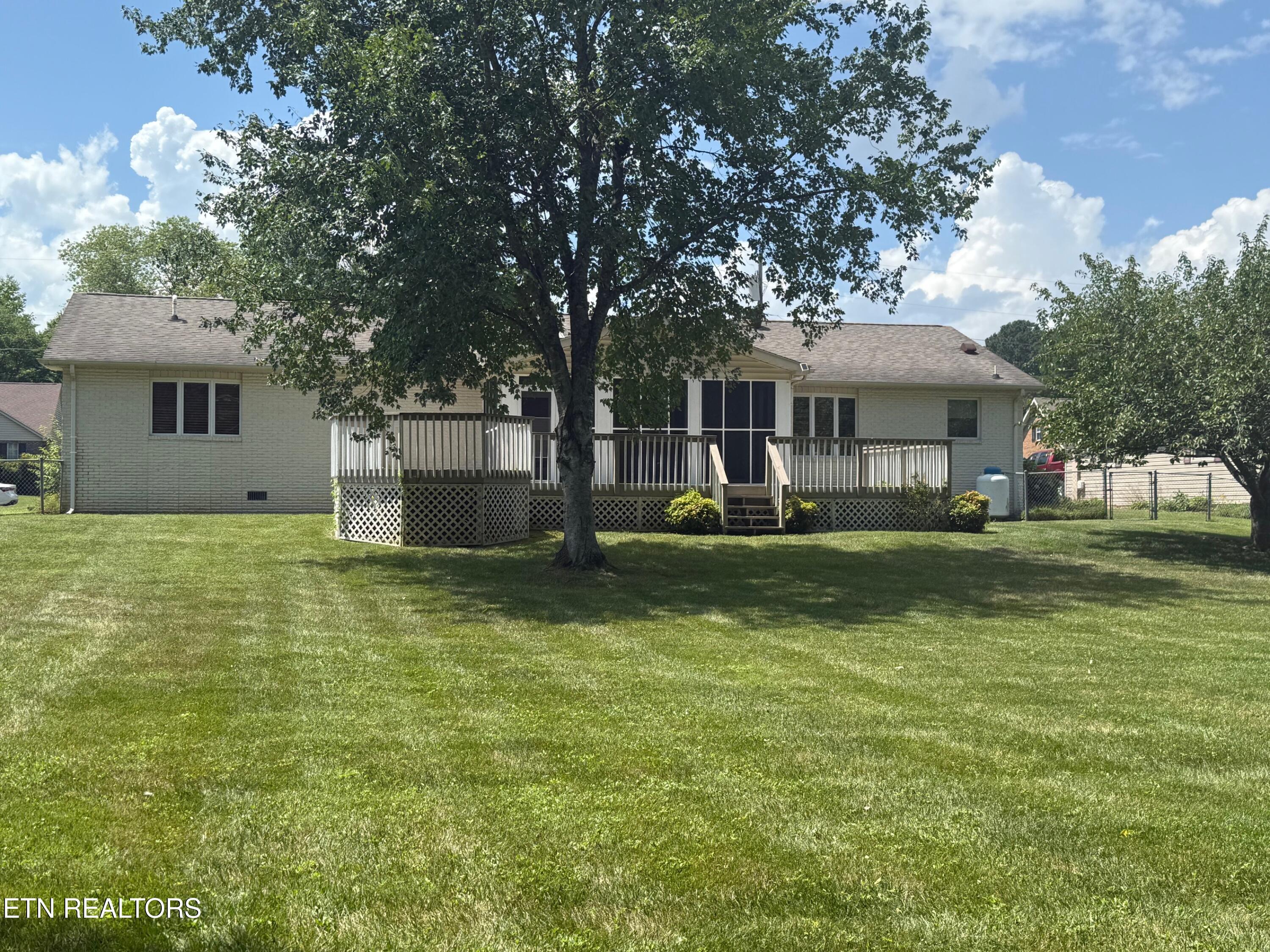 Property Photo:  717 Calvin St  TN 37763 