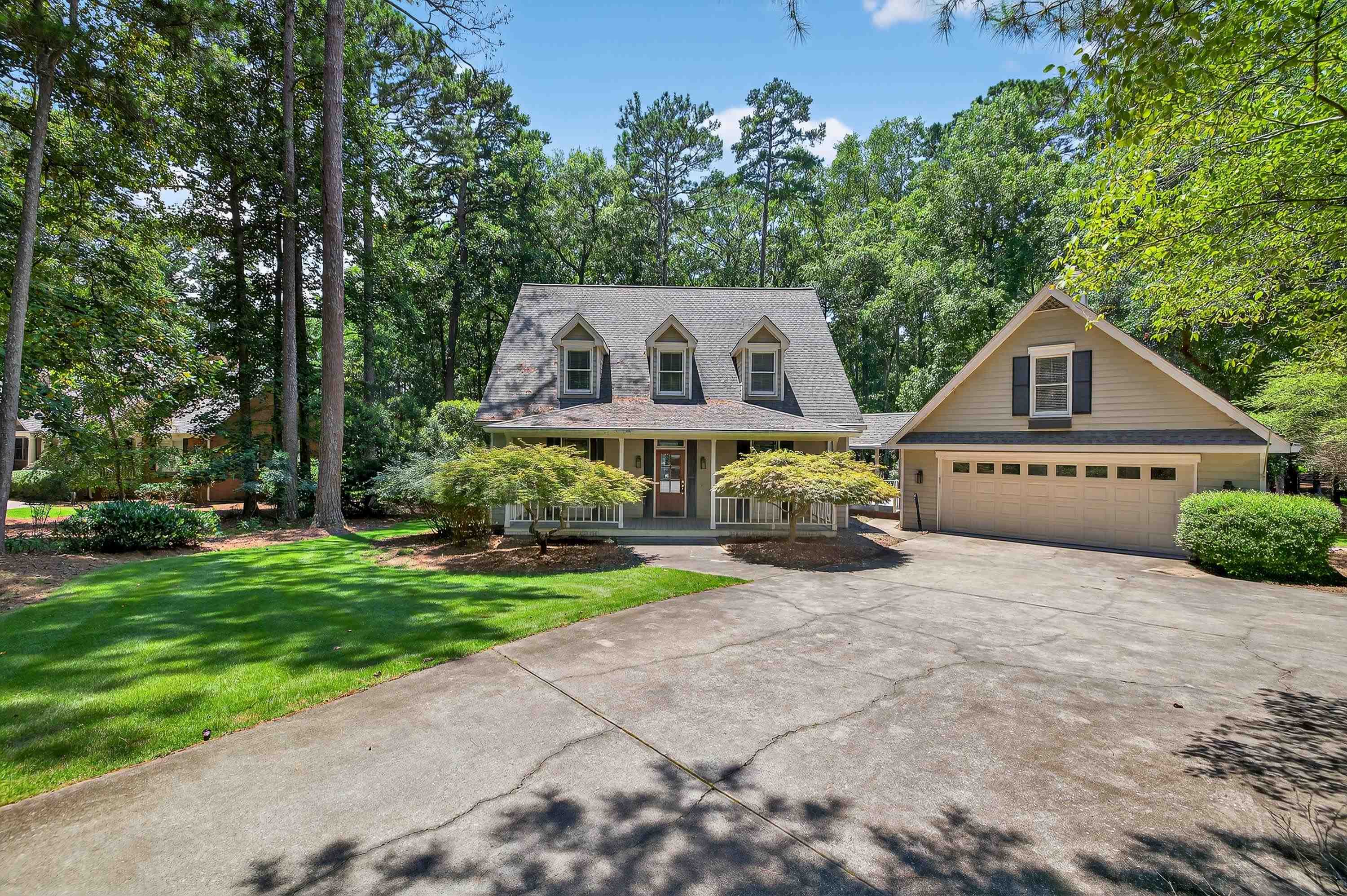 Property Photo: 1441 Bennett Springs Drive GA 30642