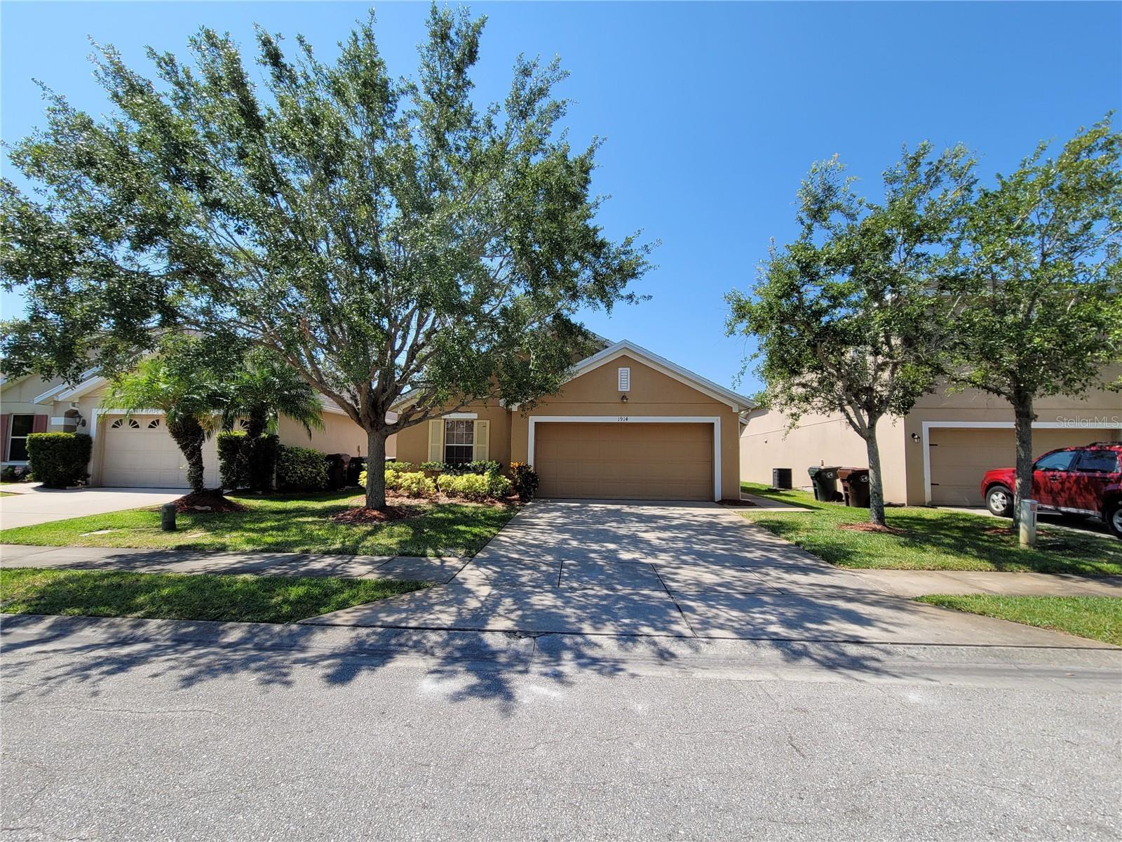 1914 Commander Way  Kissimmee FL 34746 photo