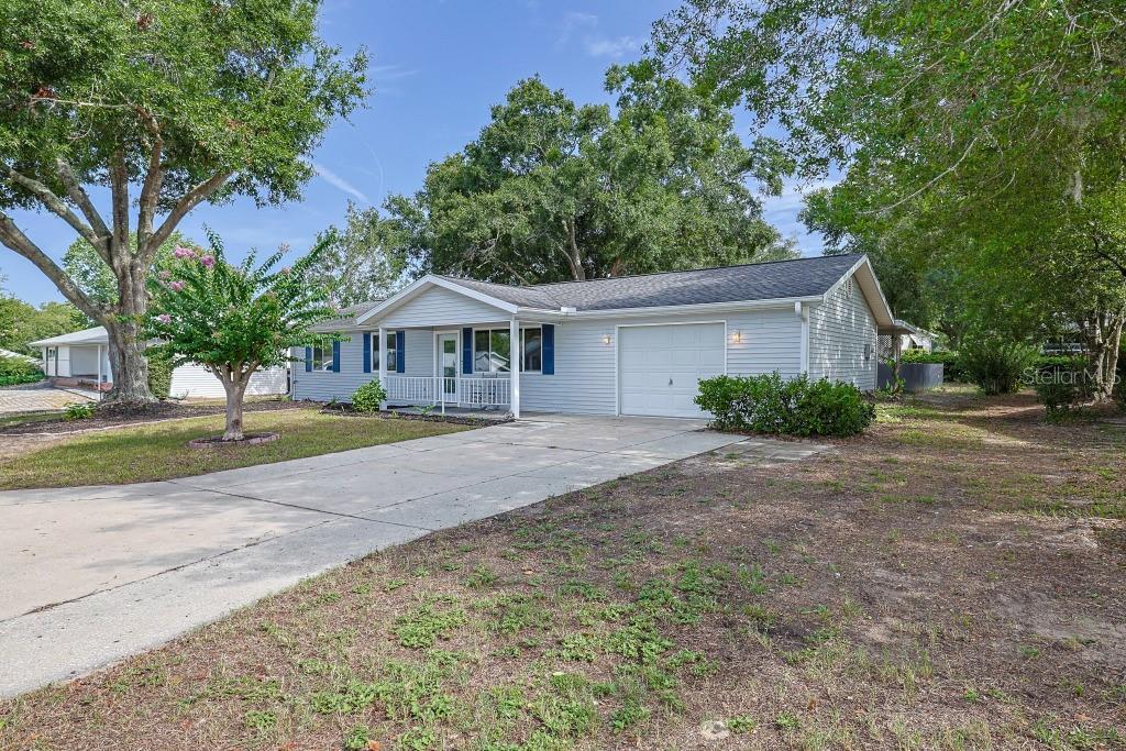 Property Photo: 8657 SW 116th Lane Road FL 34481