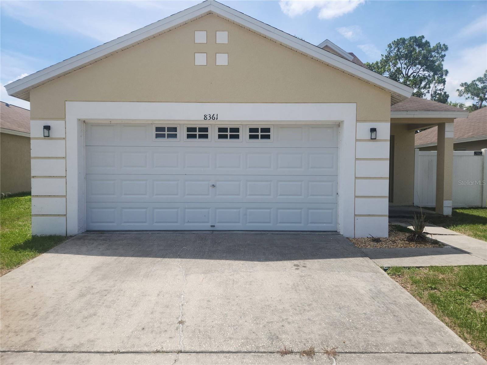 Property Photo: 8361 Silverbell Loop FL 34613