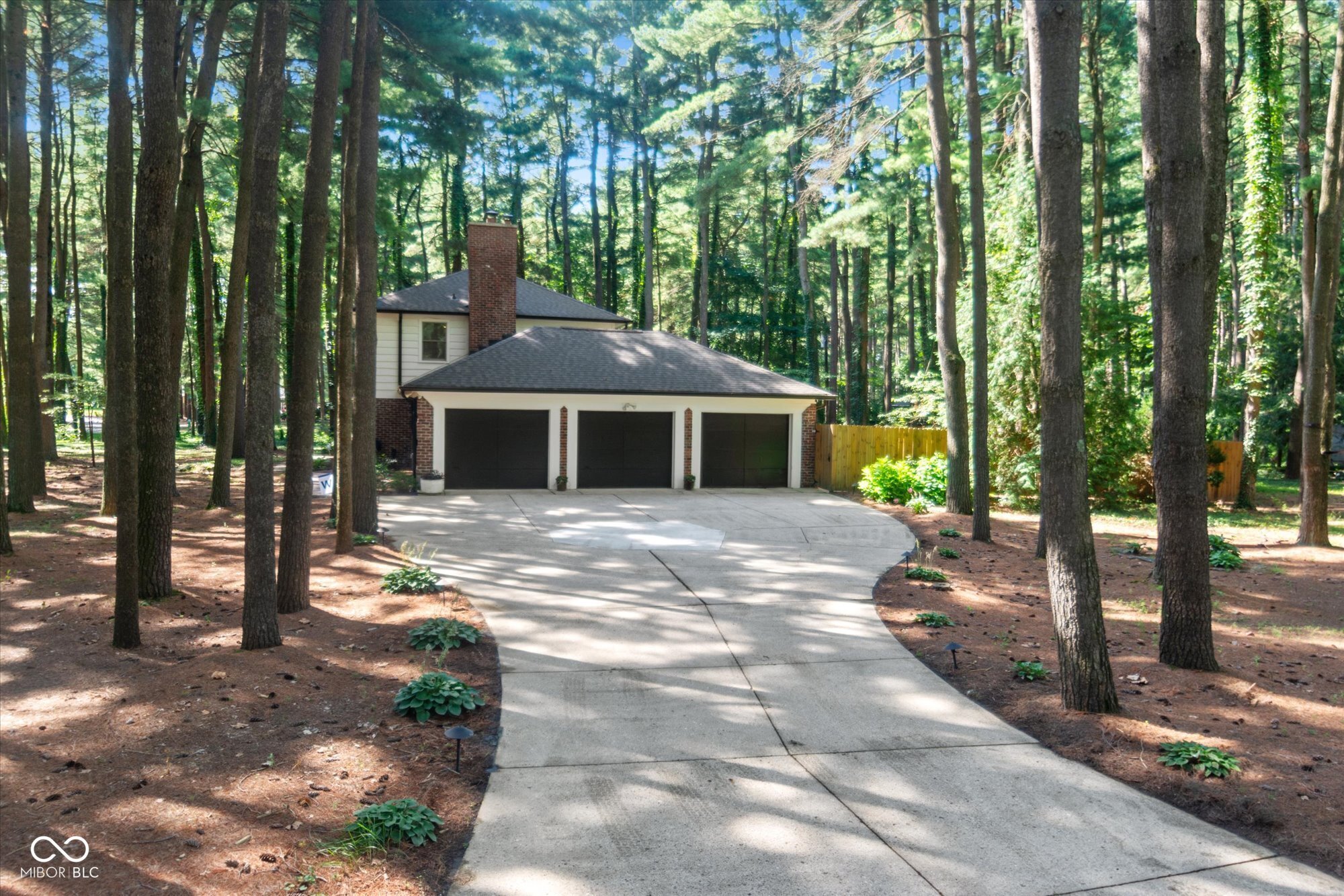 Property Photo: 4101 Ponderosa Boulevard IN 46250