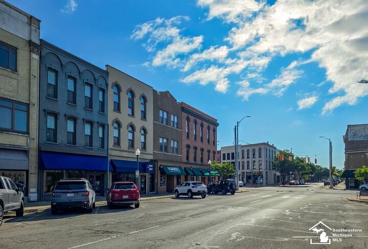 Property Photo:  8 E Front Street  MI 48161 