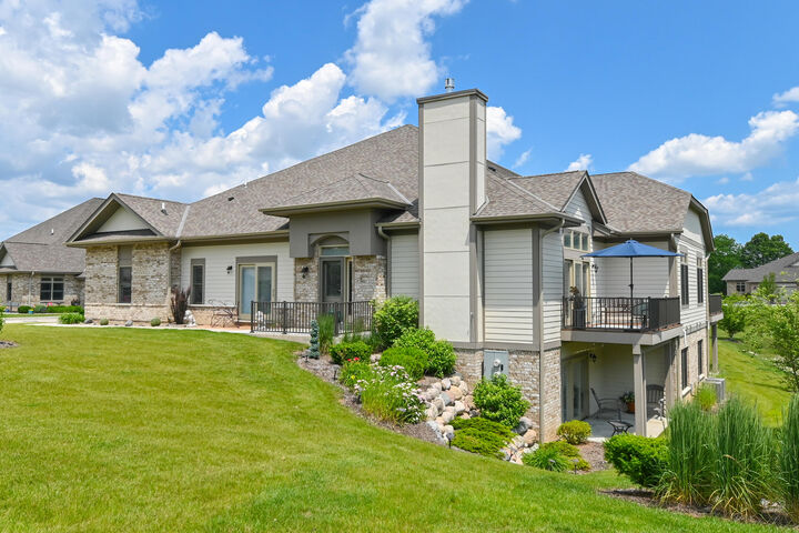 7546 W Tuckaway Pines Cir  Franklin WI 53132 photo