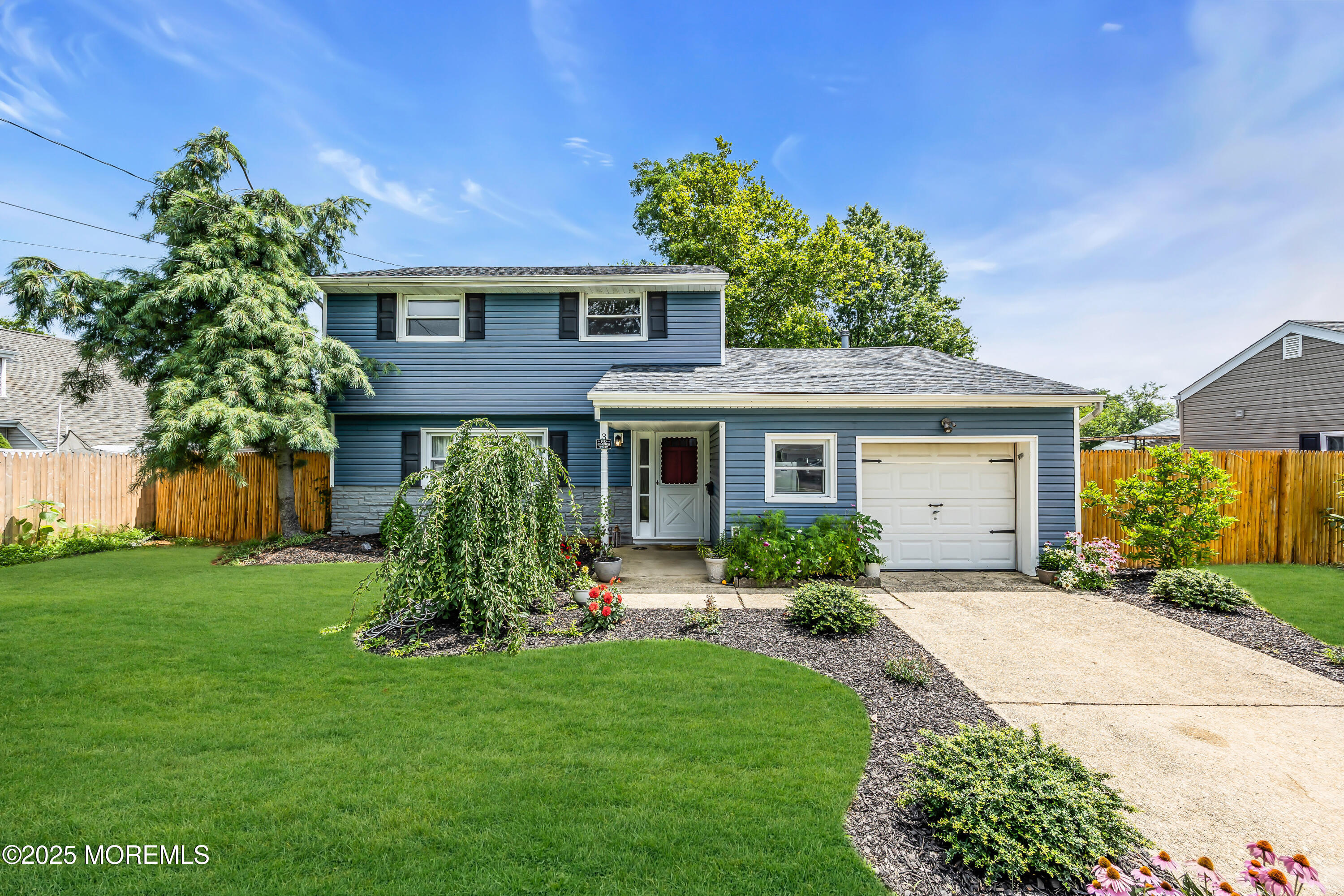 Property Photo:  3 Buttonwood Place  NJ 07730 