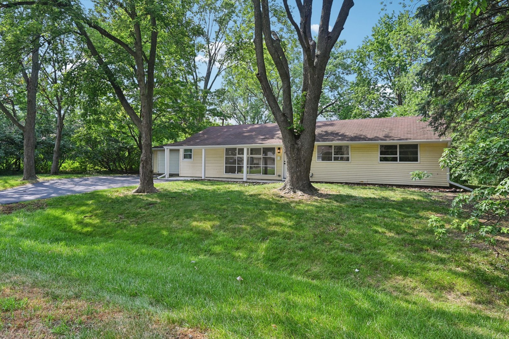 Property Photo:  4720 182nd Place  IL 60478 