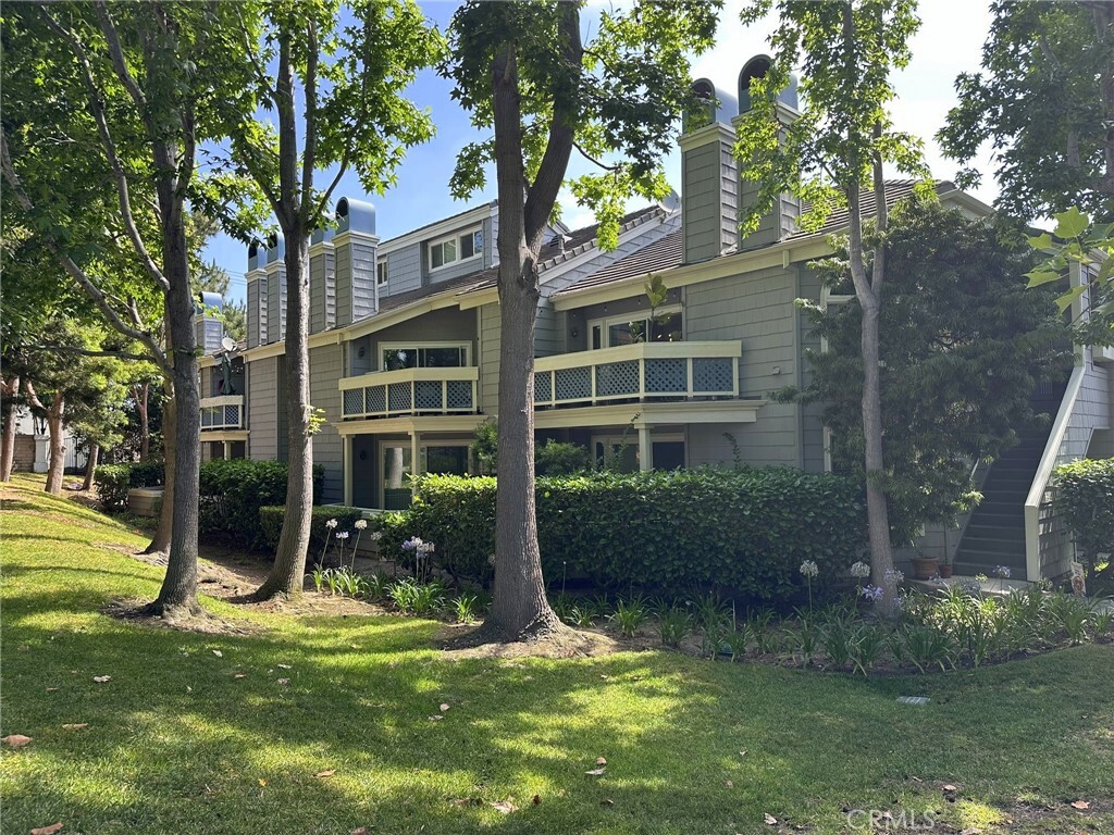 Property Photo: 19311 Sunray Lane 104 CA 92648