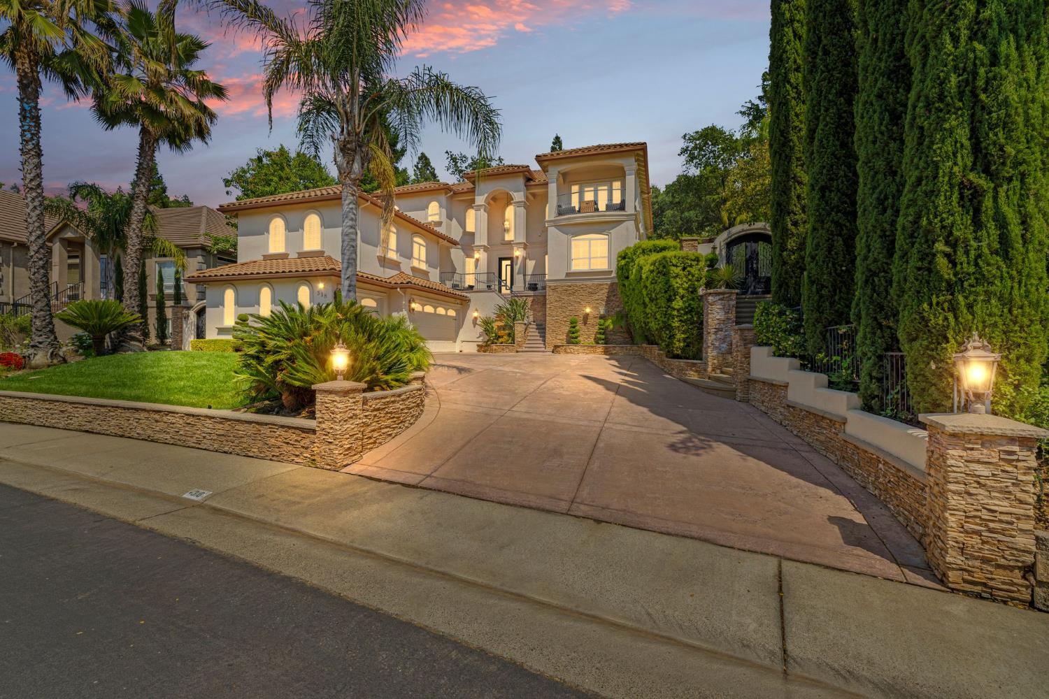 Property Photo: 318 Canyon Falls Drive CA 95630