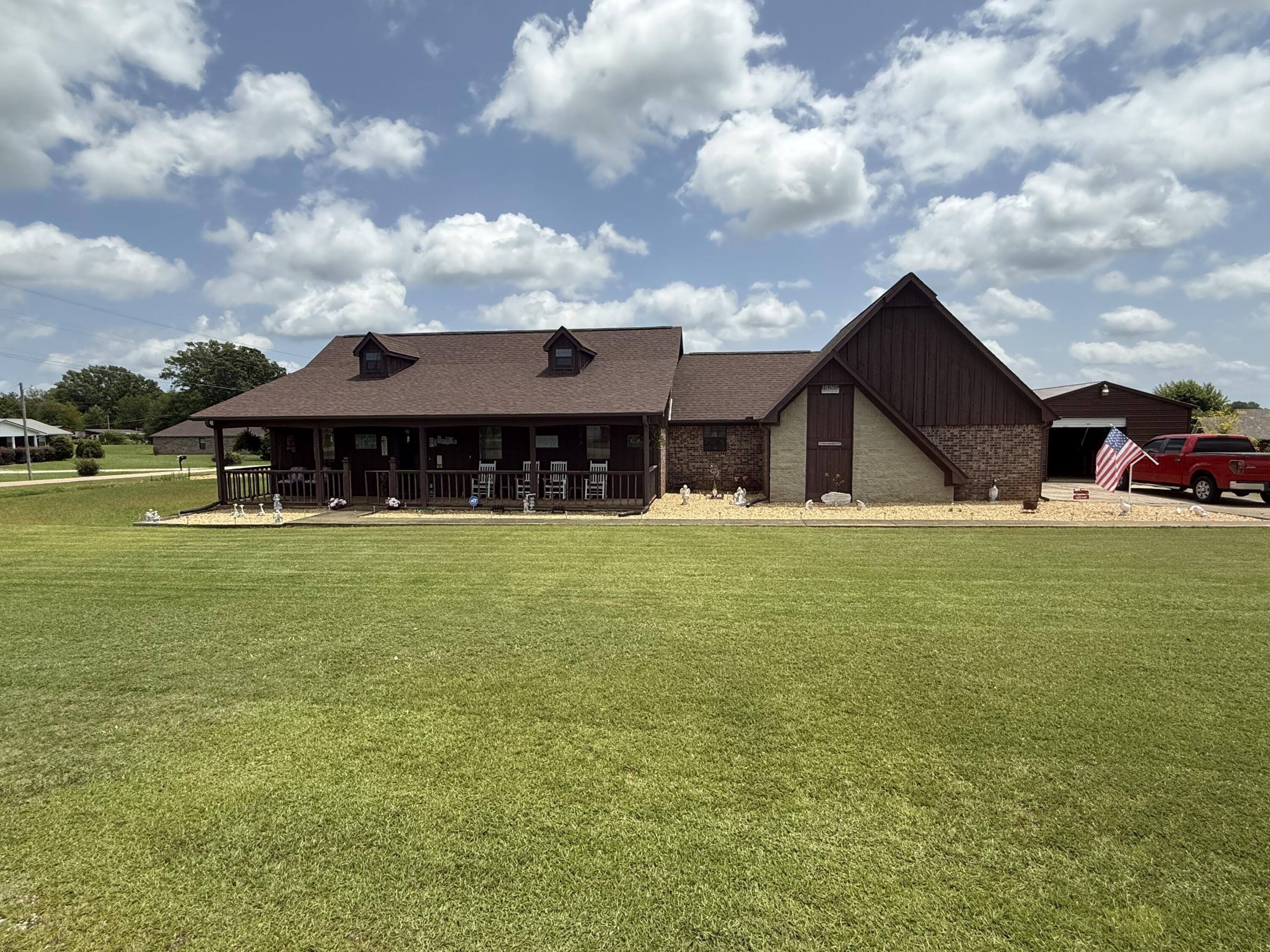 Property Photo:  2 Hornet Drive  MS 38827 
