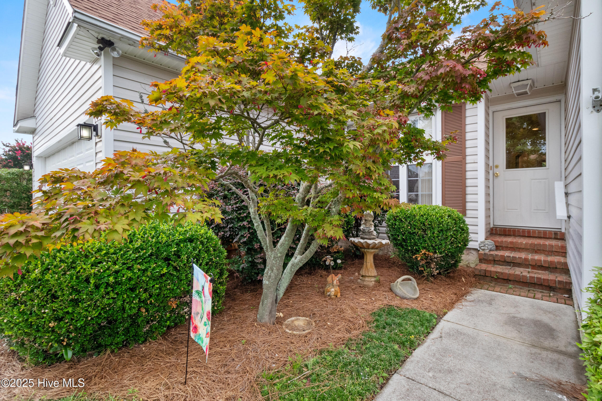 Property Photo:  403 Bay Court  NC 28428 