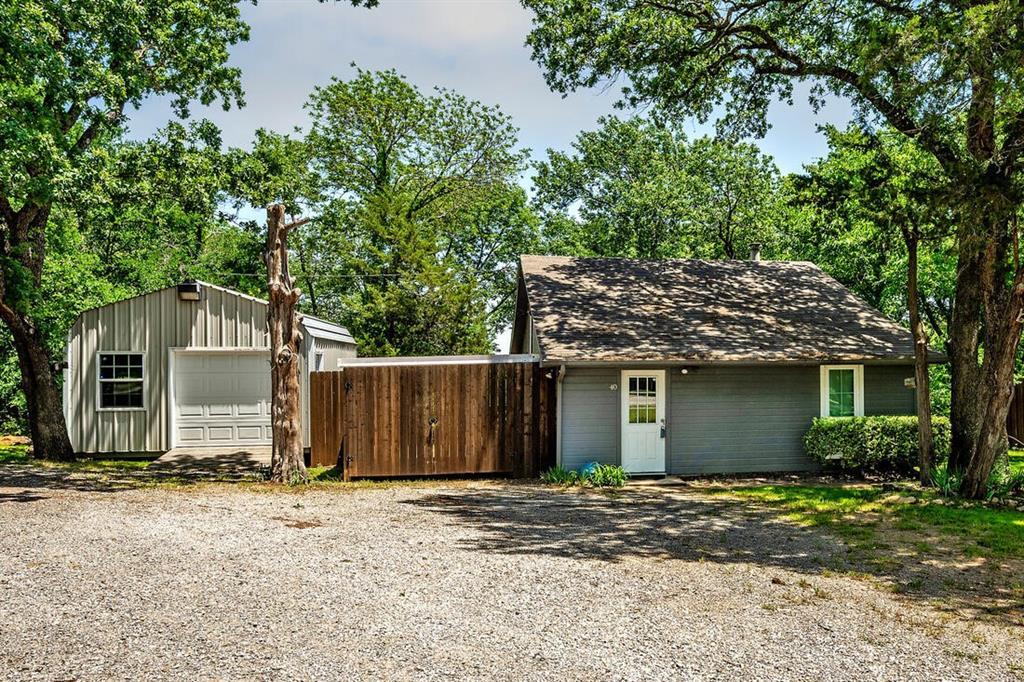 Property Photo:  40 Zumwalt Circle  TX 75076 