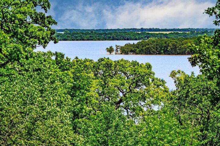Property Photo: 40 Zumwalt Circle TX 75076