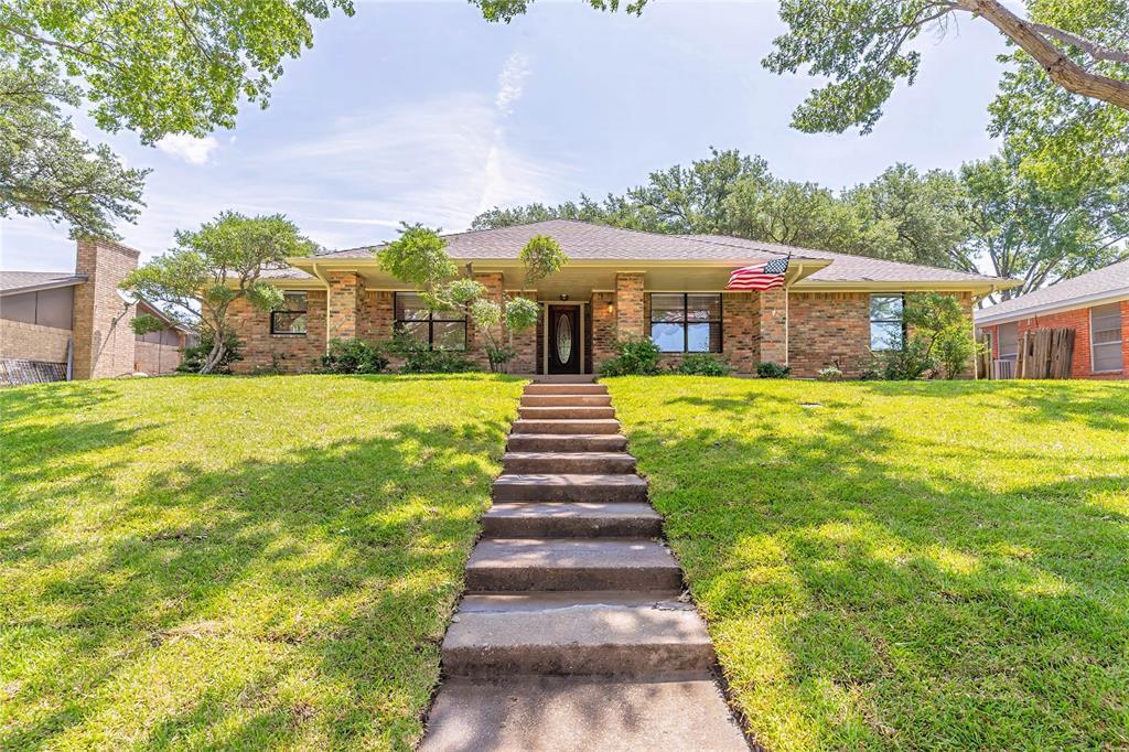 Property Photo:  2017 Wellington Drive  TX 75051 