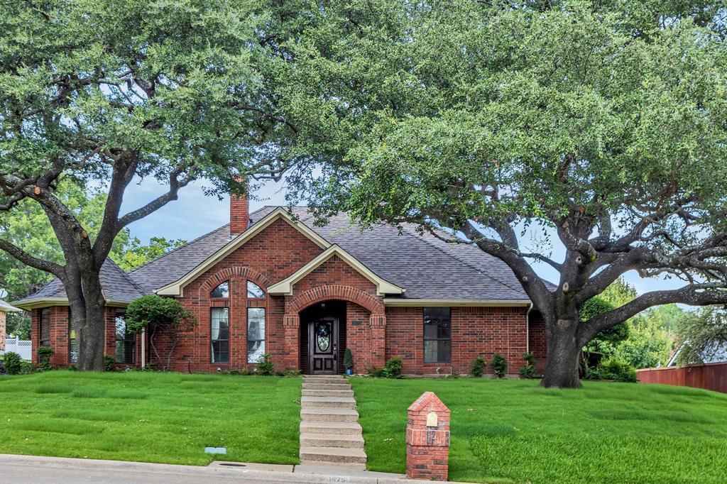 Property Photo: 1675 Shores Boulevard TX 75087