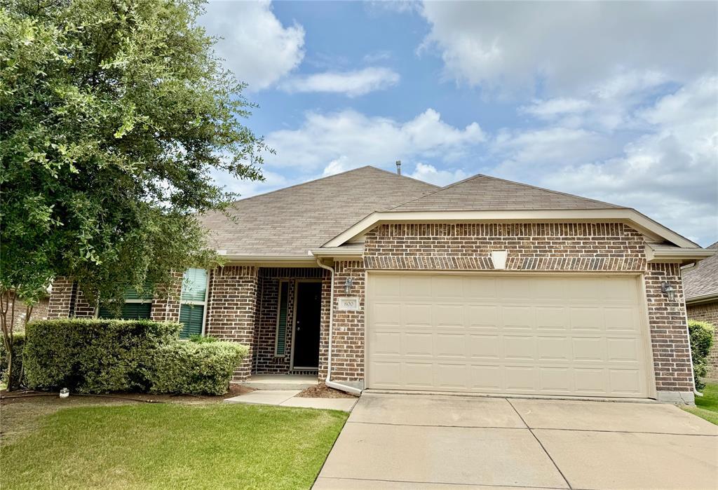 Property Photo:  800 Silvermoon Drive  TX 75068 