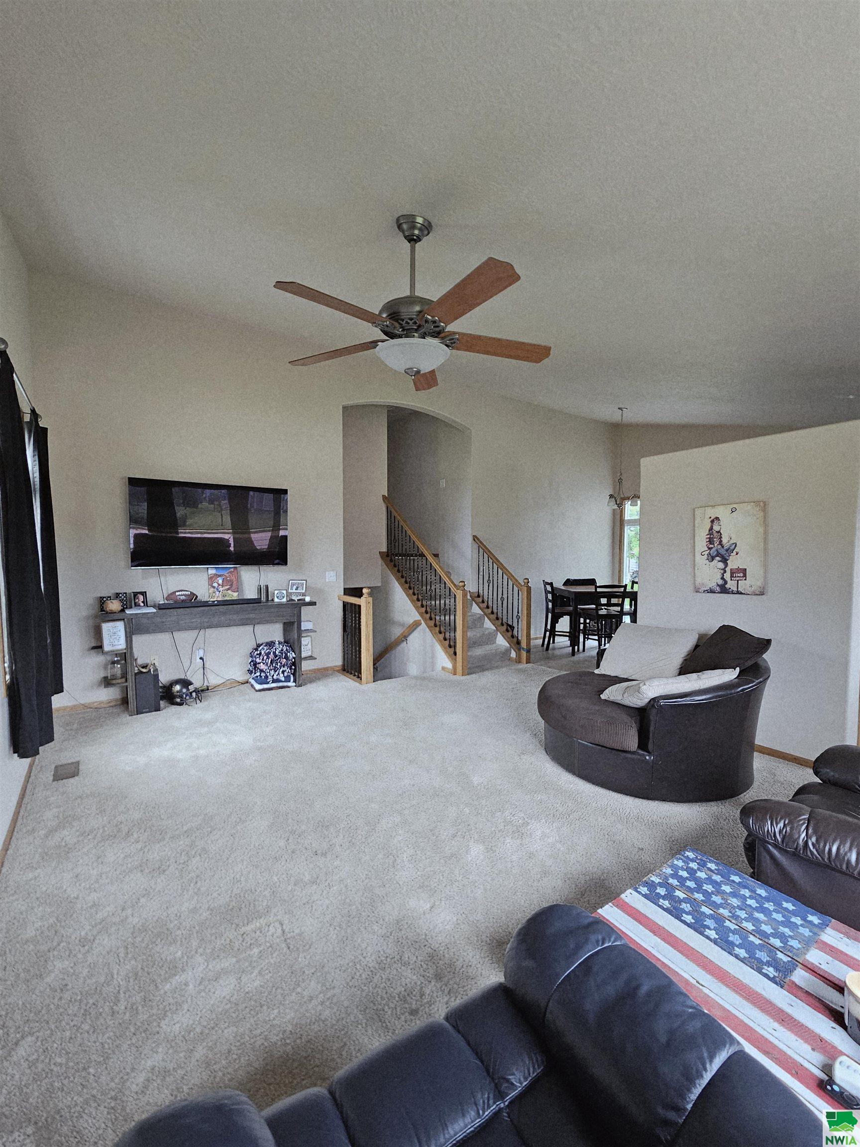 Property Photo: 707 Prairie Blvd SD 57049