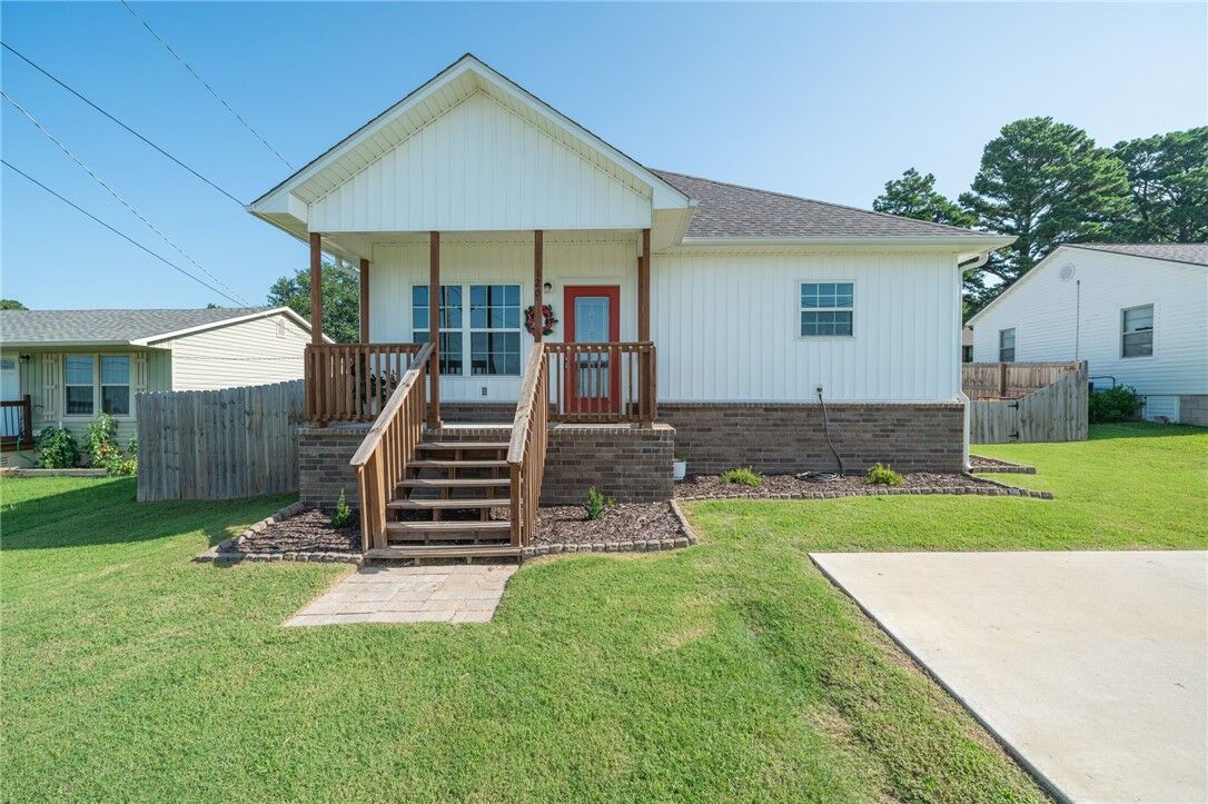 Property Photo:  120 Lake Drive  AR 72921 