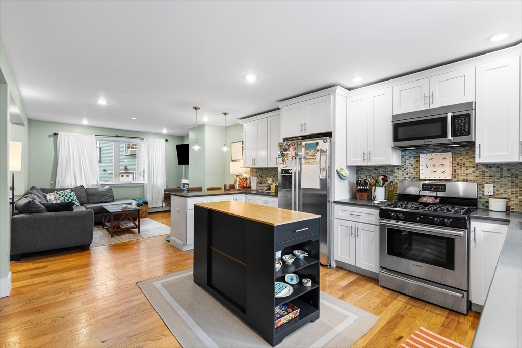 Property Photo: 4 Essex St Sf MA 02129