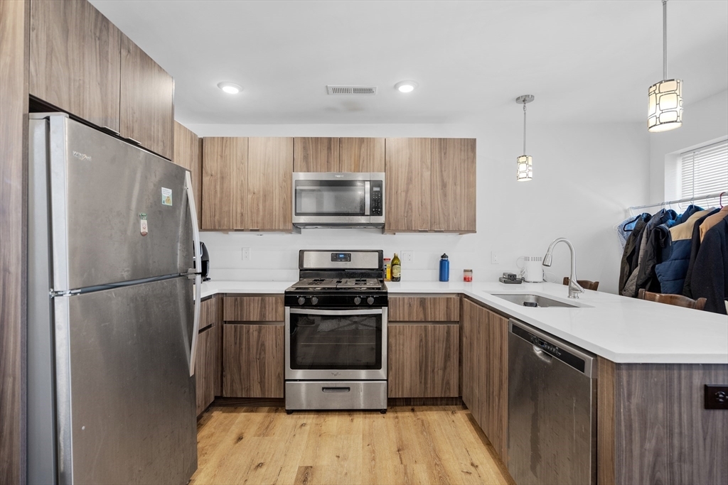 Property Photo:  211 W 9th St. 3  MA 02127 