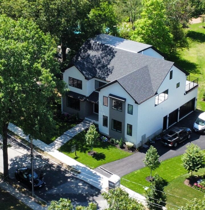 45 E Quinobequin Rd  Newton MA 02468 photo