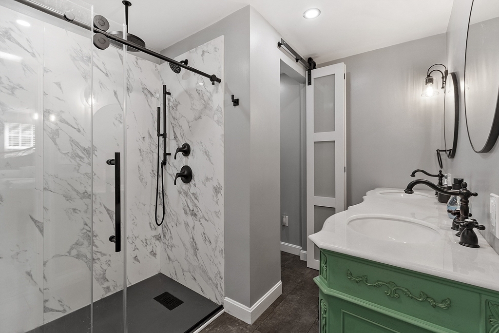 Property Photo: 68 Appleton Cir MA 01420