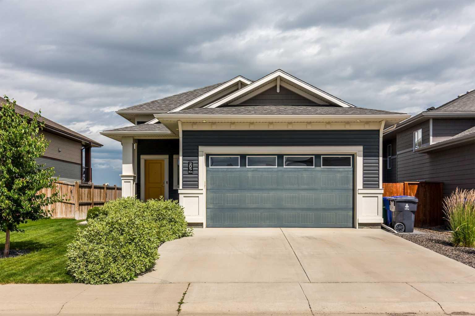 205 Lasalle Terrace W  Lethbridge AB T1J 5G9 photo
