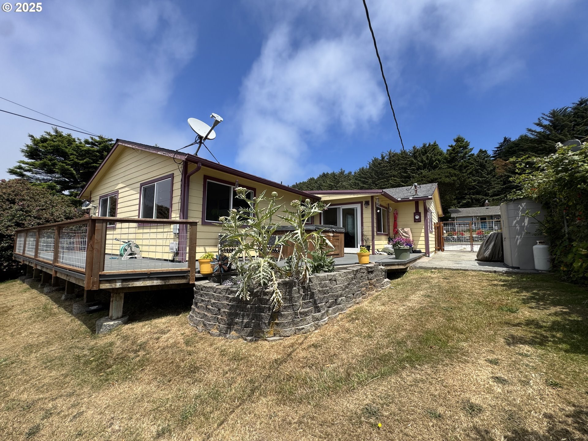 Property Photo:  30388 Hillside Ter  OR 97444 