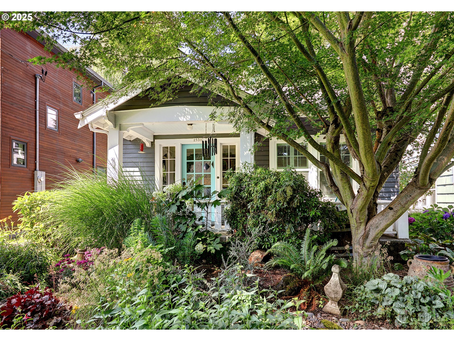 Property Photo: 2531 NE 38th Ave OR 97212
