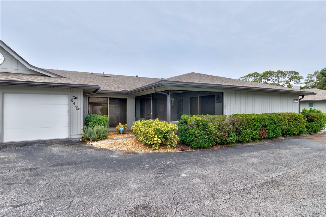 Property Photo: 646 Centre Court SW 102 FL 32962