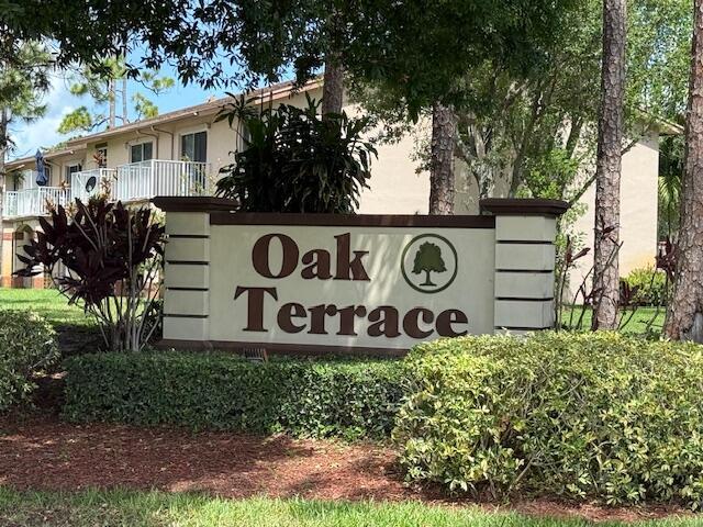 Property Photo: 4720 Oak Terrace Drive FL 33463