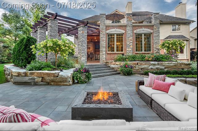 Property Photo: 4995 Highland Court MI 48348