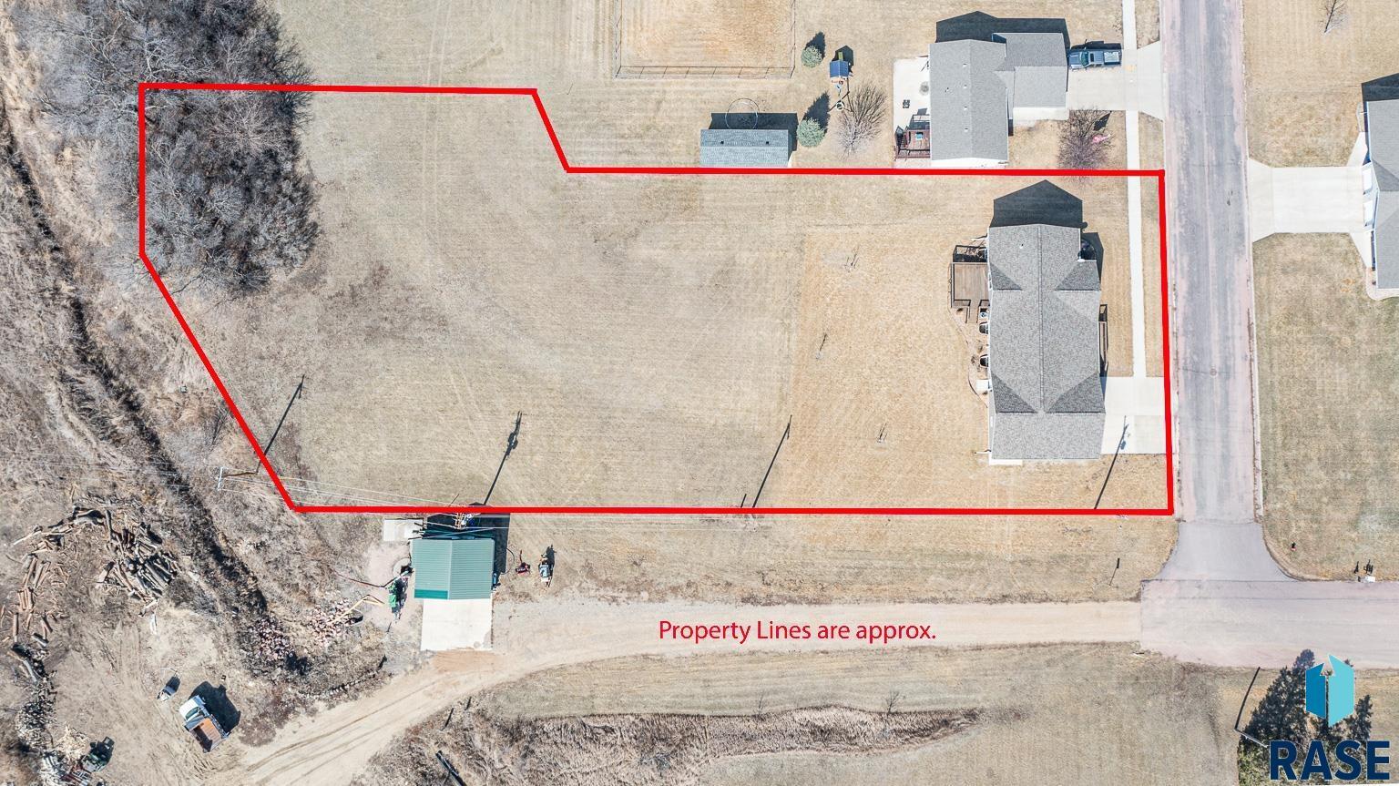 Property Photo: 507 Nebraska St SD 57014
