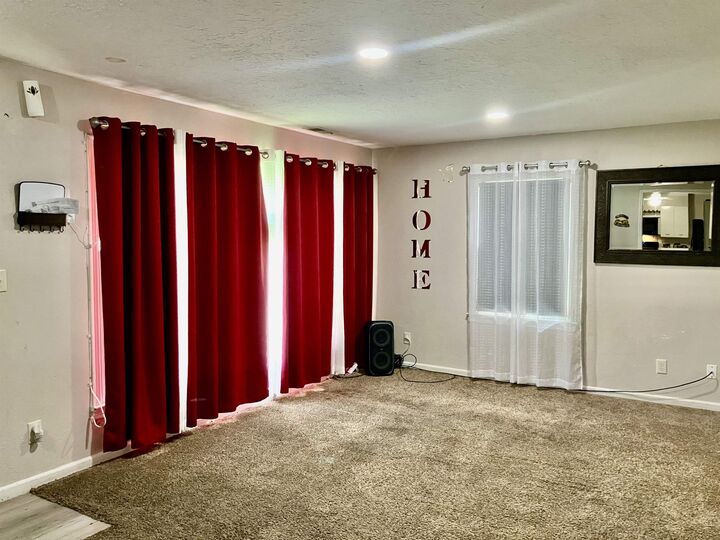 Property Photo: 1927 S Chautauqua Ave KS 67211