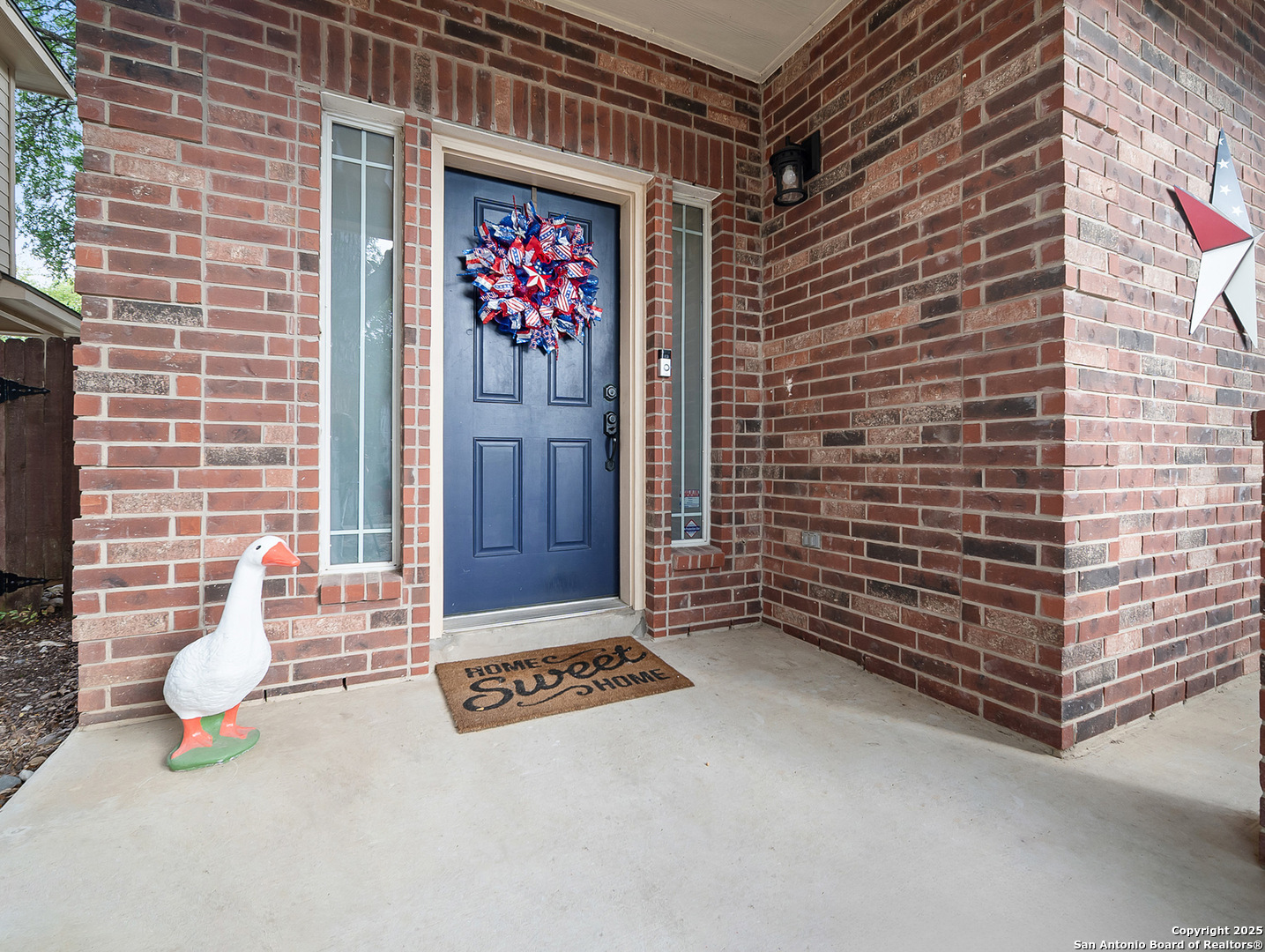 Property Photo: 17023 Ashbury Ldg TX 78247