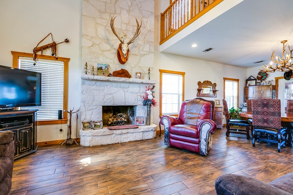 Property Photo: 201 Kasberg Court TX 76861