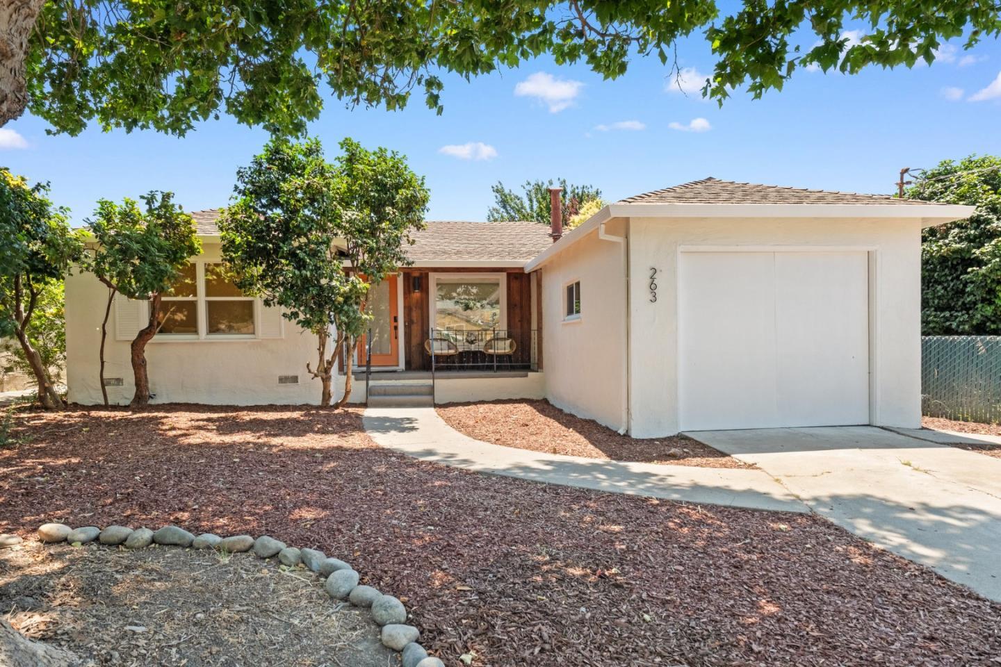 Property Photo: 263 Ano Avenue CA 94580