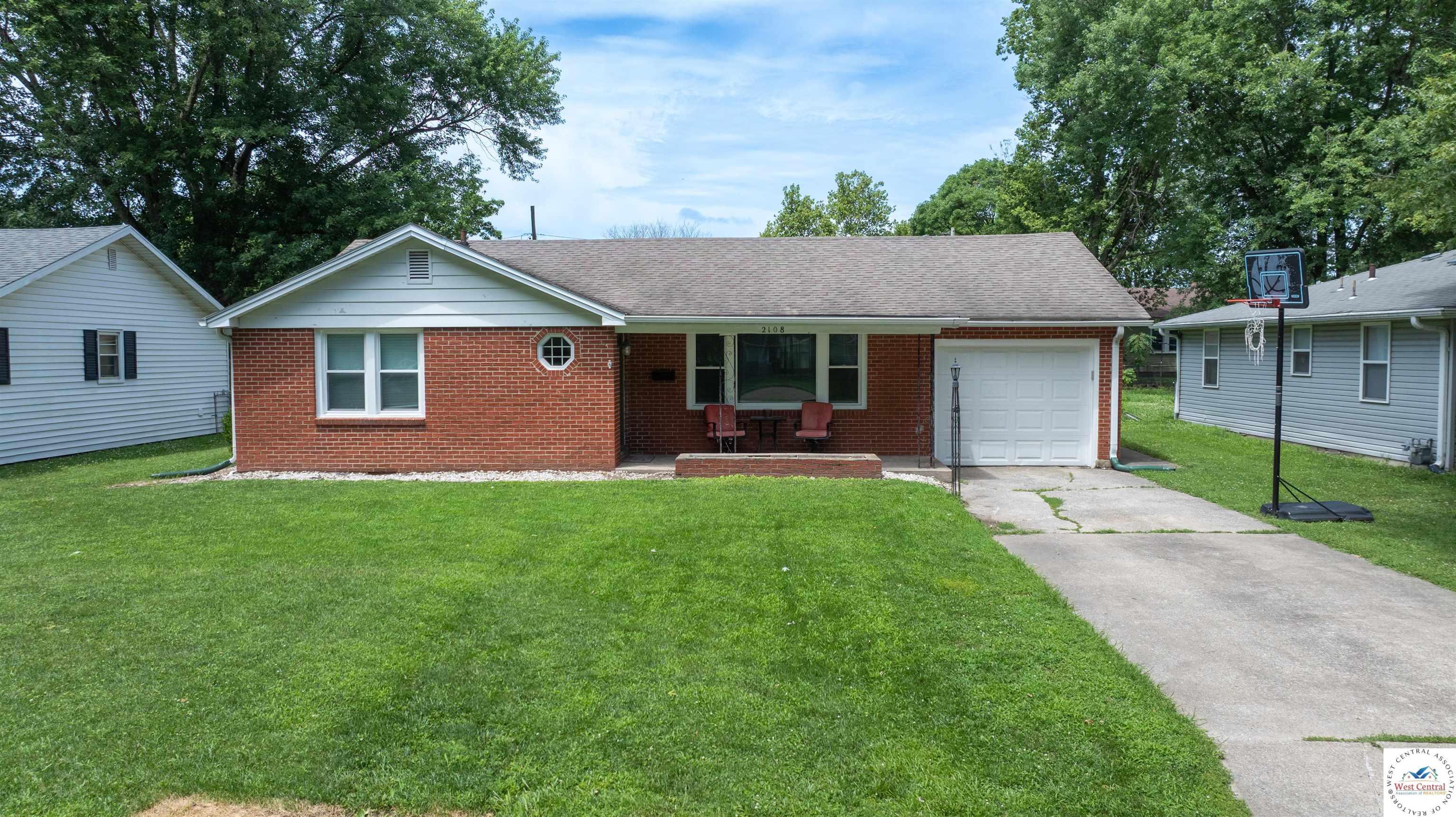 2108 S Harrison  Sedalia MO 65301 photo
