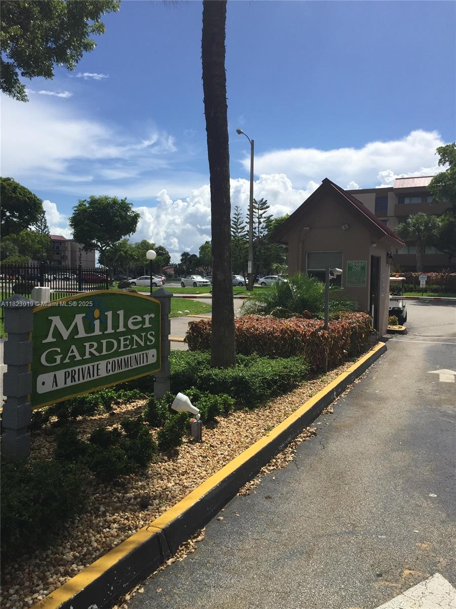 Property Photo: 5900 SW 127th Ave 3412 FL 33183