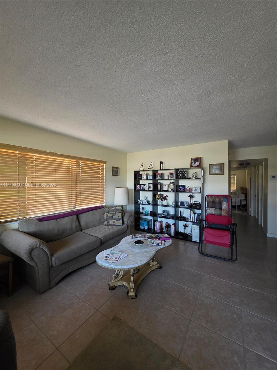 Property Photo: 135 NE 202nd Ter N25 FL 33179