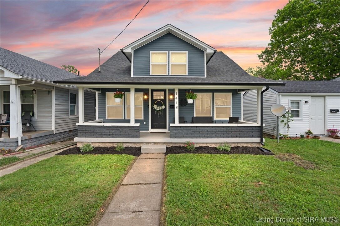 Property Photo: 1418 Vance Avenue IN 47150
