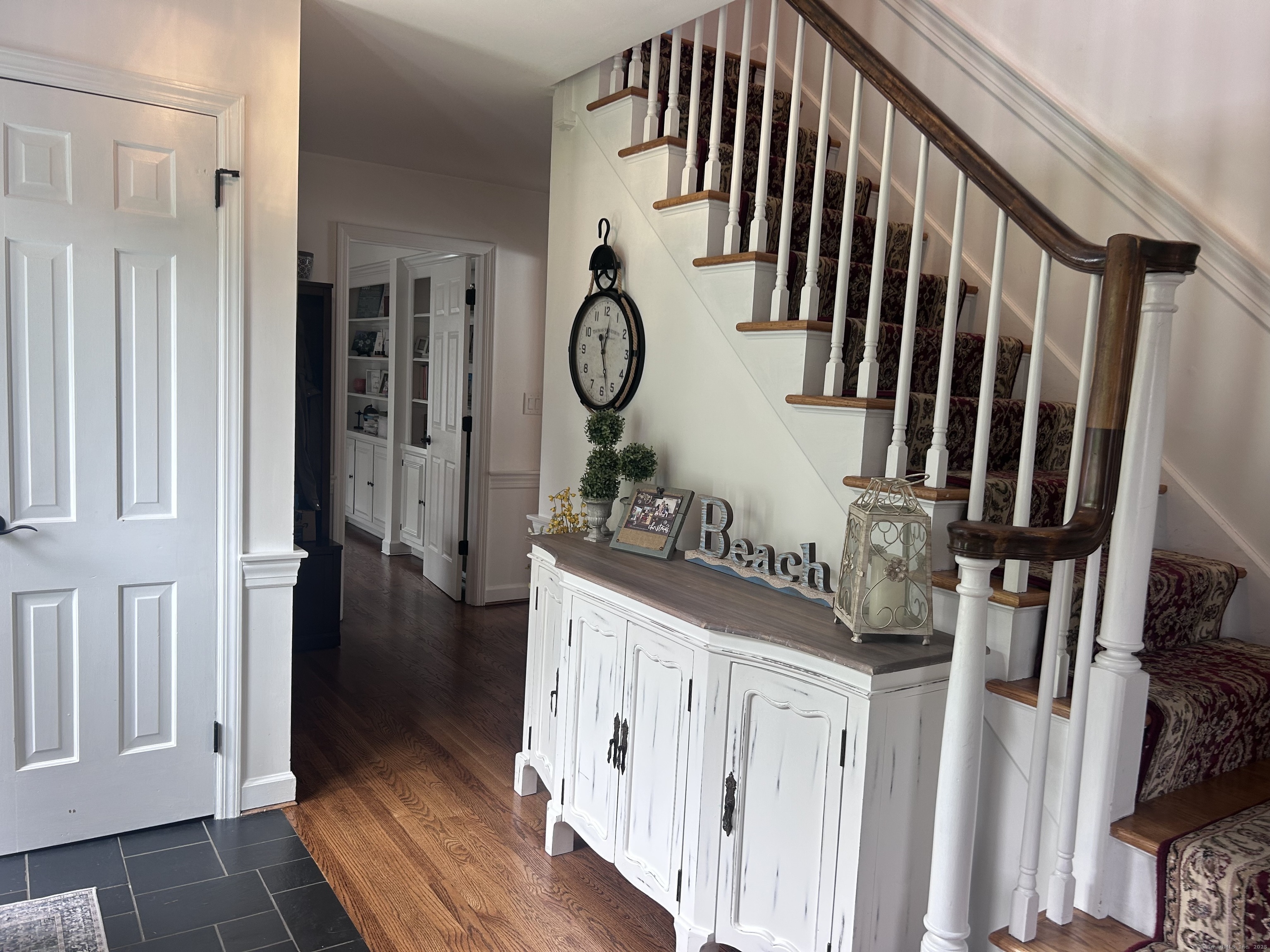 Property Photo: 8 Sharon Lane CT 06475