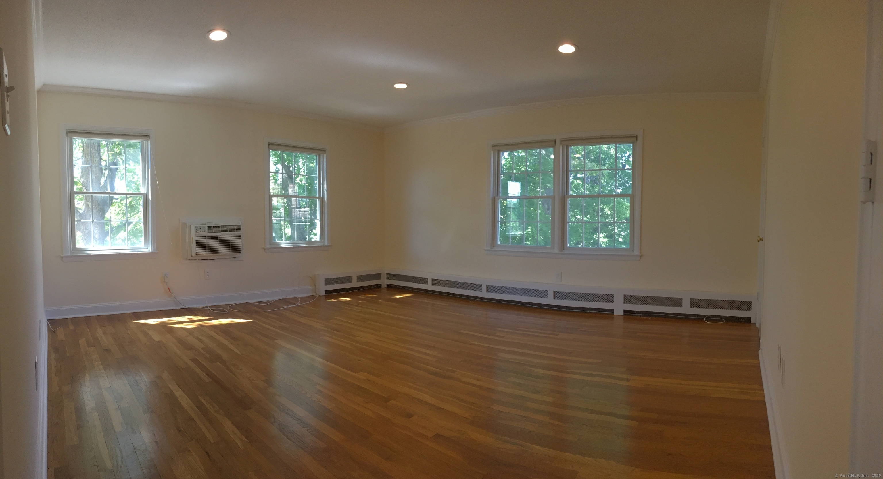 Property Photo: 208 Park Street Apt 22 CT 06840