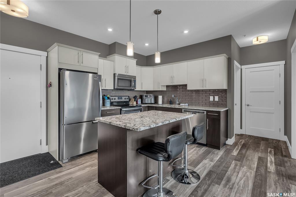 Property Photo: 415 Maningas Bend 212 SK S7W 0T6