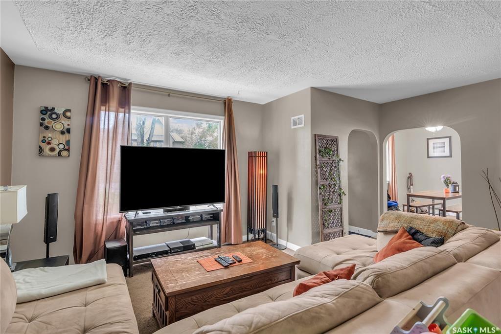 Property Photo: 1222 9th Street E SK S7H 0N6