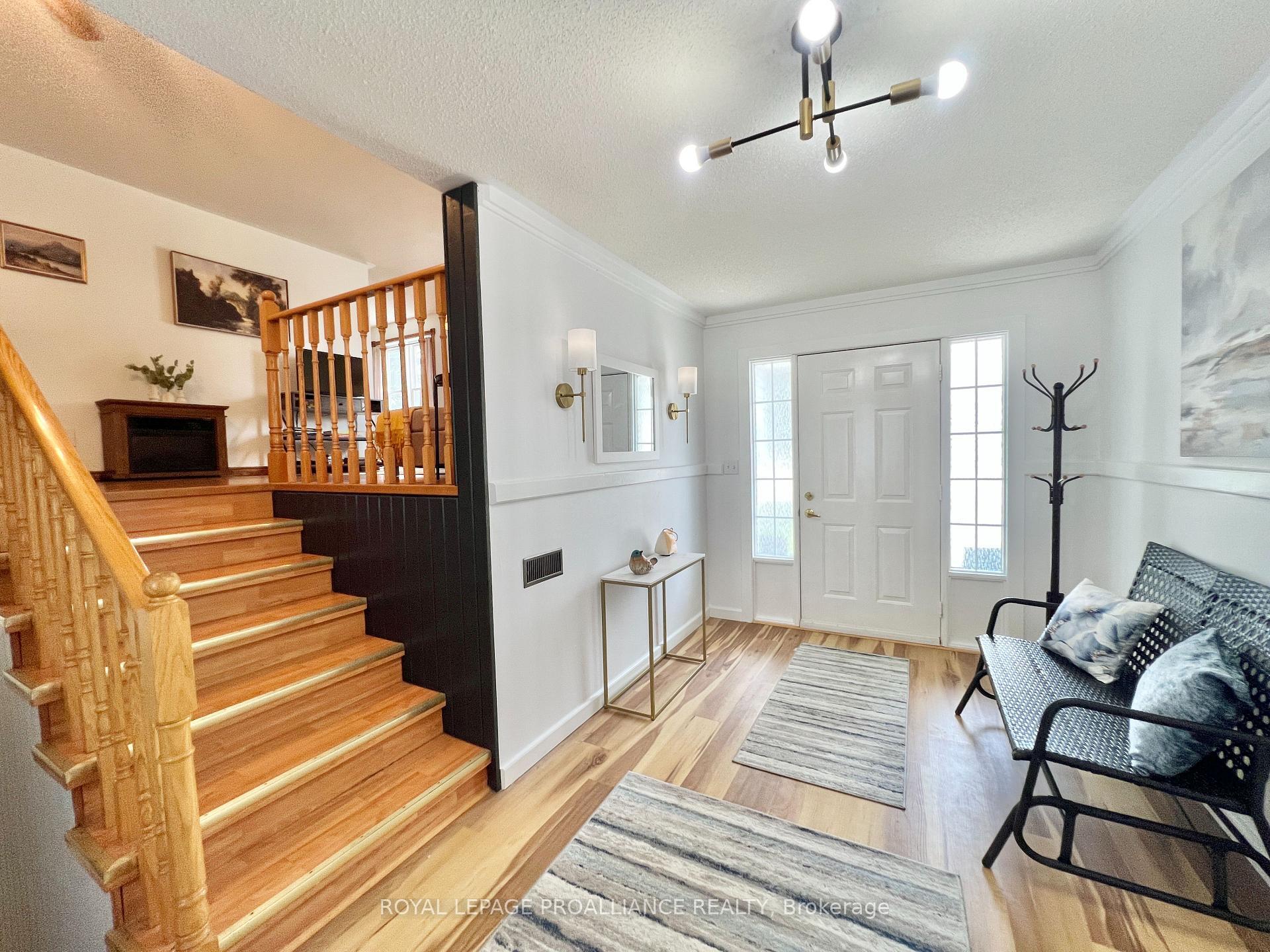 Property Photo:  108 Elgin Street  ON K0K 2K0 