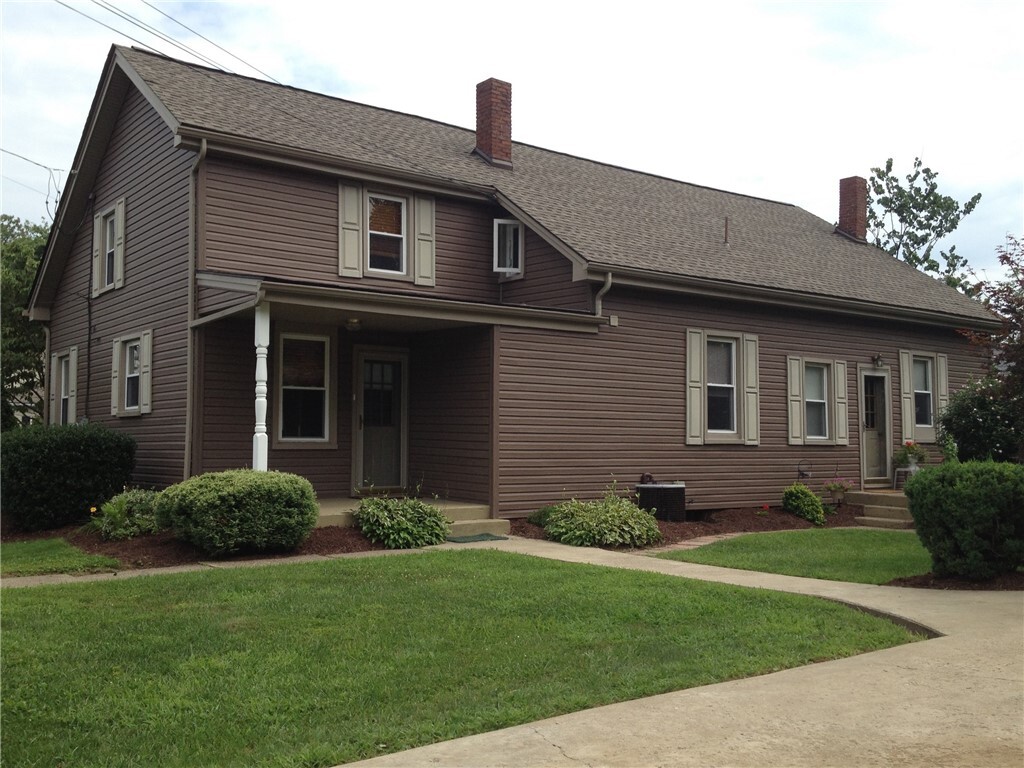 Property Photo:  1216-1218 Clark St 1216  PA 15131 