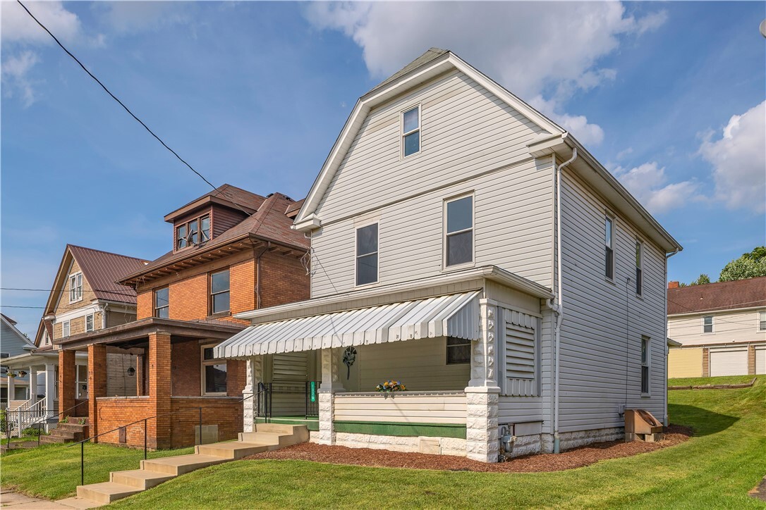Property Photo: 1320 Leishman Avenue PA 15068