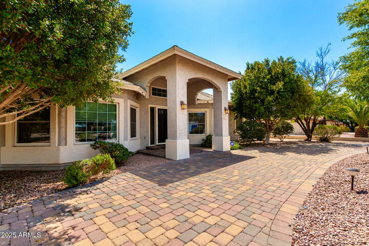 6729 W Villa Theresa Drive  Glendale AZ 85308 photo